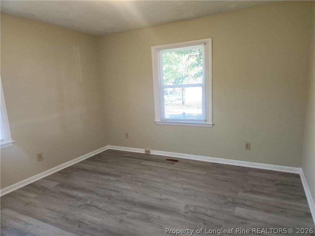 6835 Radial Dr - Photo 6 of 10