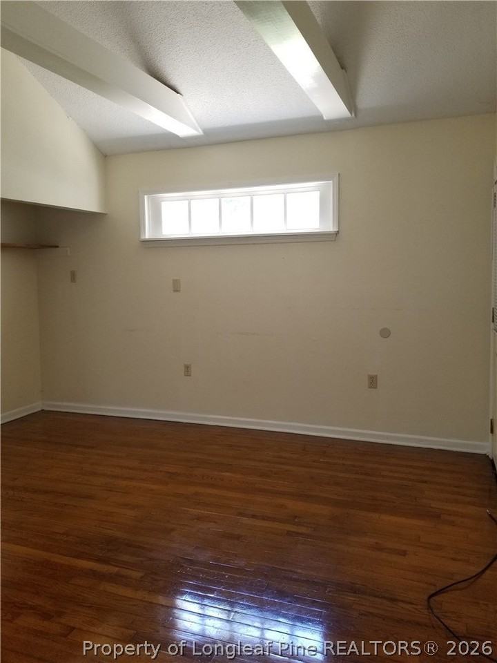 2348 Oak St - Photo 3 of 14