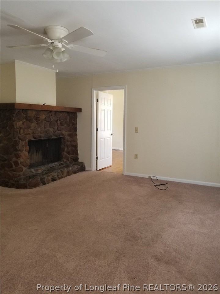 2348 Oak St - Photo 6 of 14