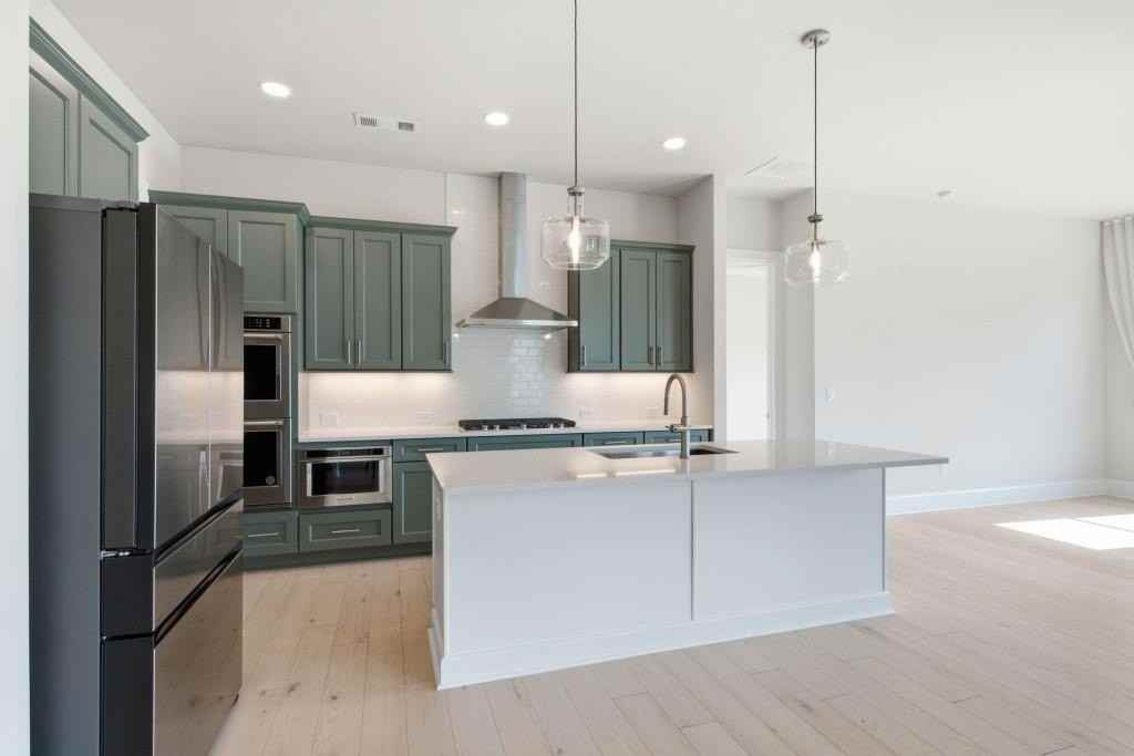 239 Mooney Rd - Photo 3 of 38