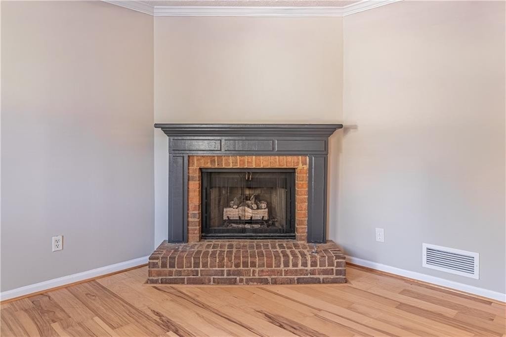 3235 Cape Cir - Photo 6 of 38