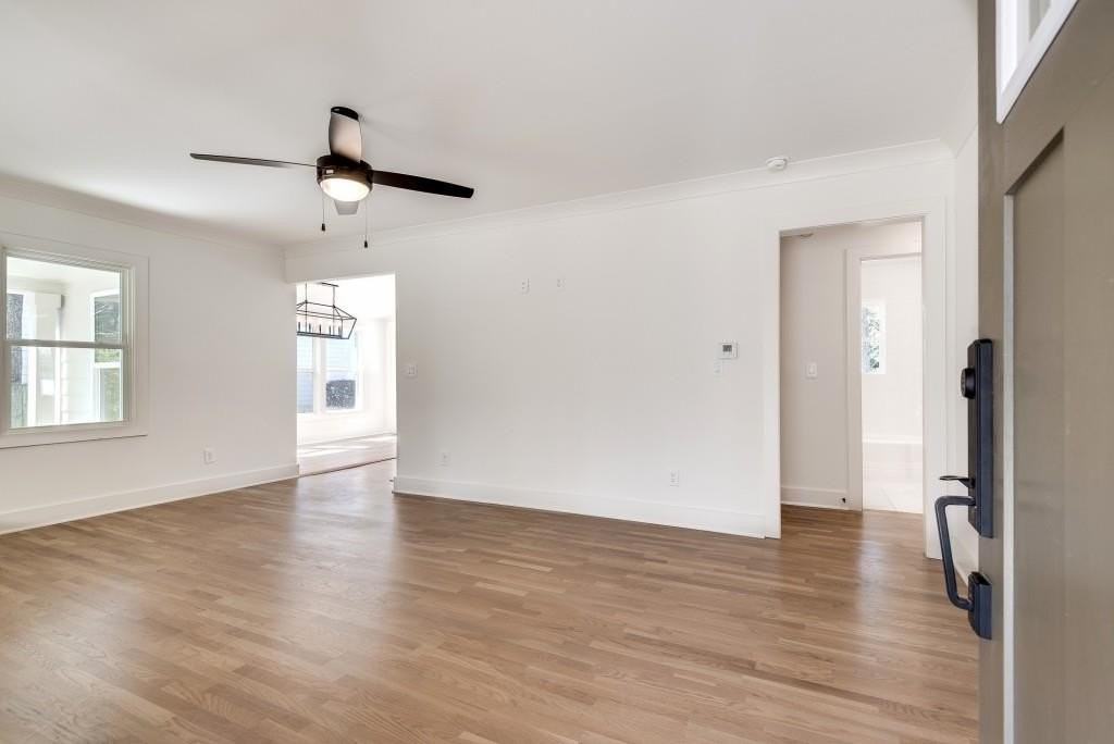 1861 Dyer Cir - Photo 4 of 42
