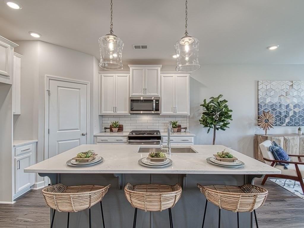 3594 Silvery Way - Photo 4 of 28
