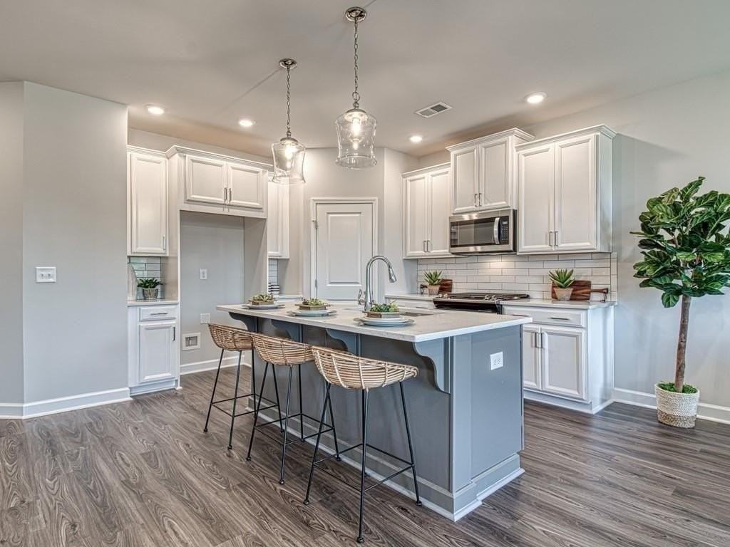 3594 Silvery Way - Photo 5 of 28