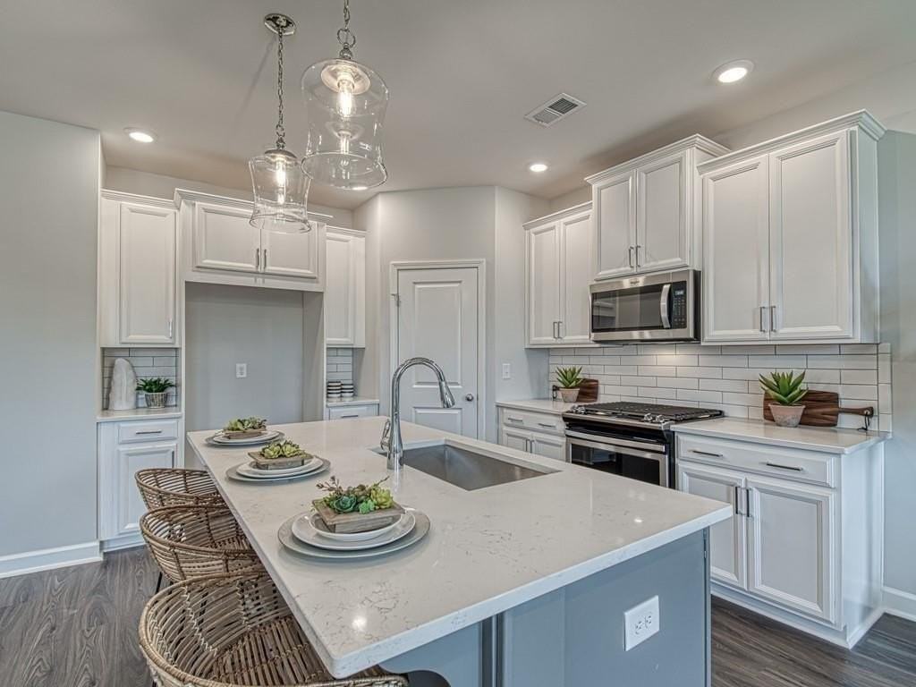 3594 Silvery Way - Photo 6 of 28