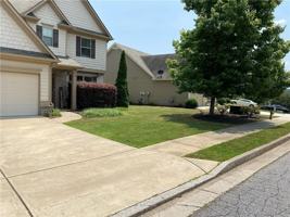featured image of 438 Fieldstone Ln