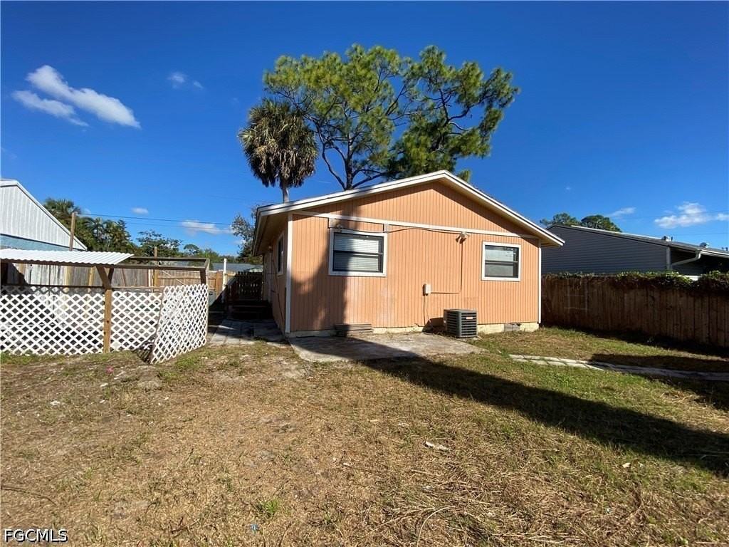 537 Sacramento St - Photo 2 of 17