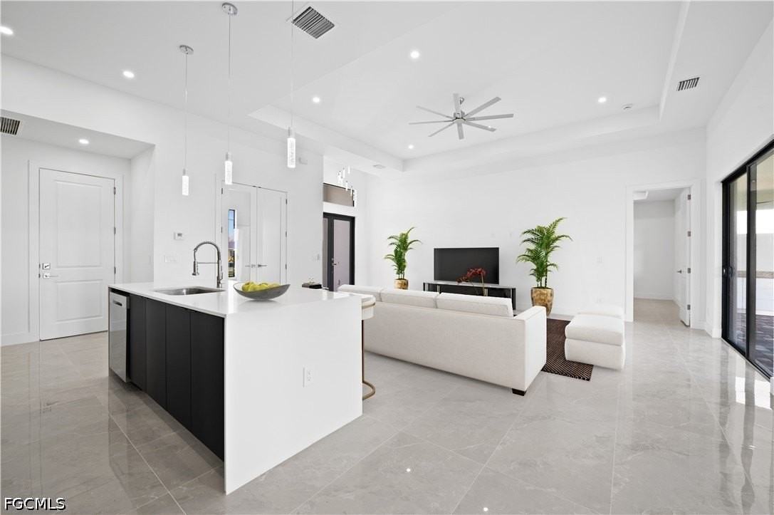 1001 Ne 15th Ter - Photo 5 of 41