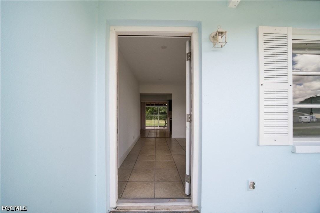 2201 Lotus Rd - Photo 5 of 42