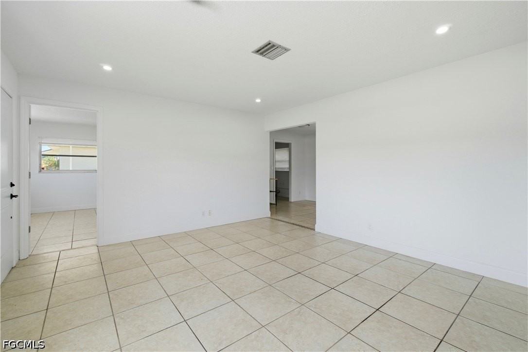 2201 Lotus Rd - Photo 6 of 42