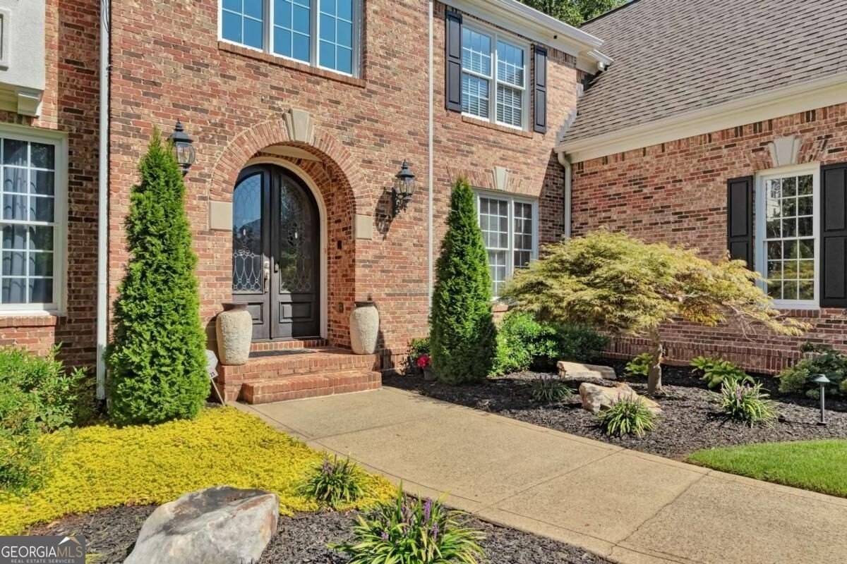 1421 Castlebrooke Way - Photo 4 of 49