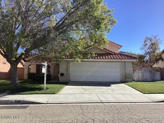 2318 W Avenue K10