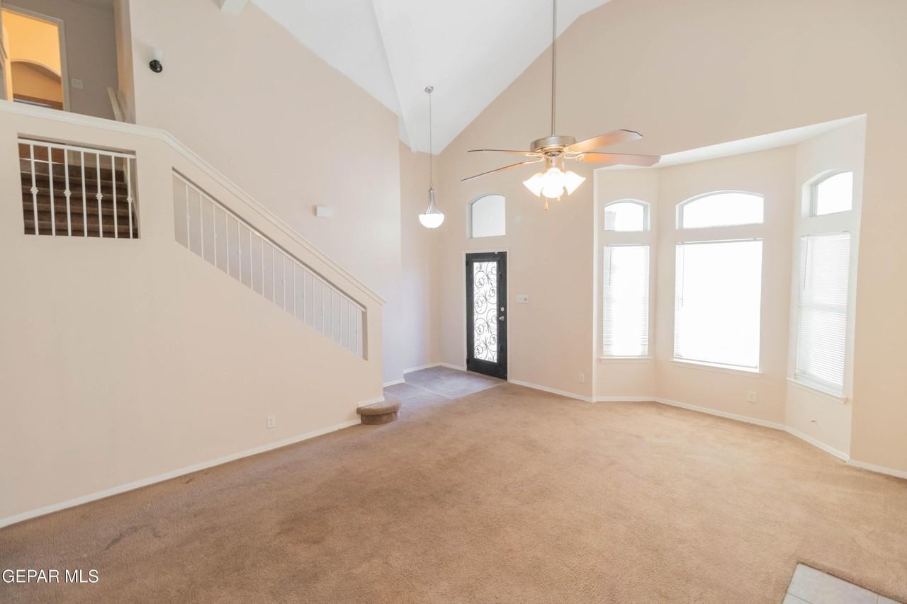 6504 Berringer St - Photo 2 of 30