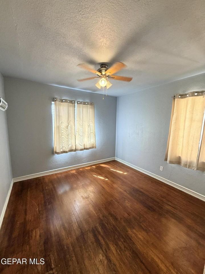 2803 Idalia Ave #REAR - Photo 4 of 9