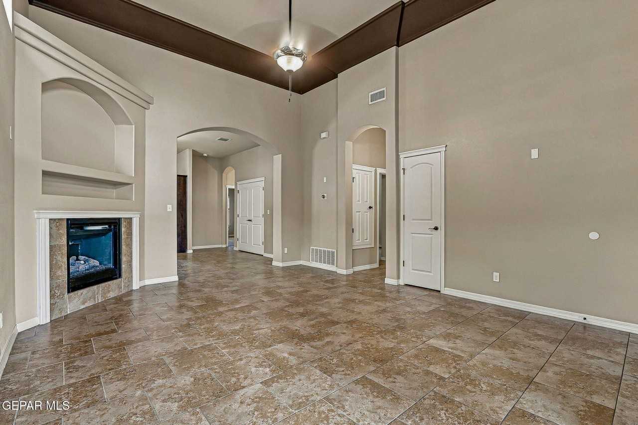 3622 Grand Bahamas Dr - Photo 4 of 38
