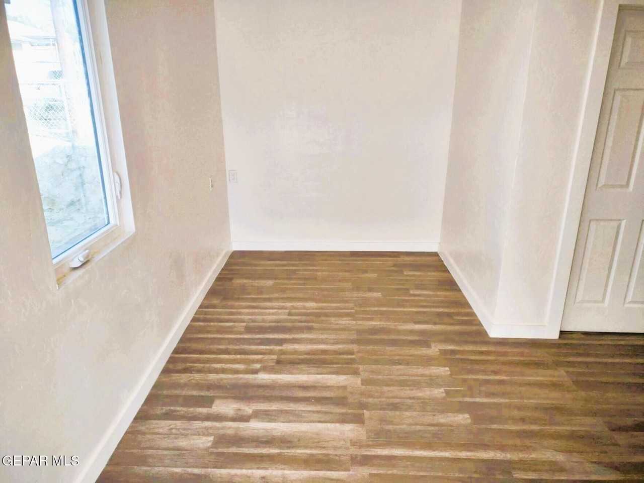 4637 La Luz Ave #REAR - Photo 4 of 10