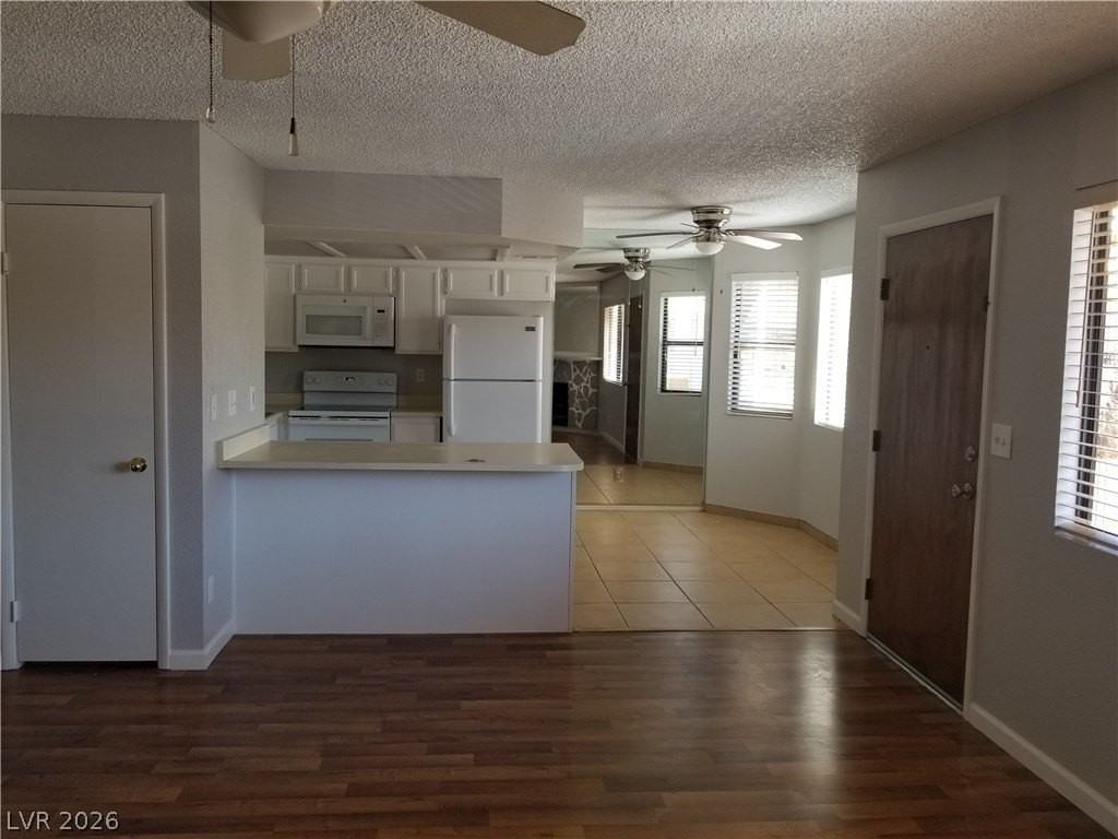 1209 N Buffalo Dr #202 - Photo 4 of 22