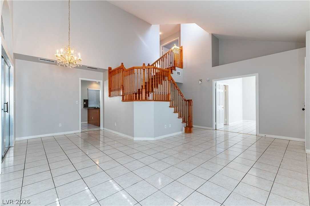 7129 Paradise Bay Dr - Photo 3 of 12