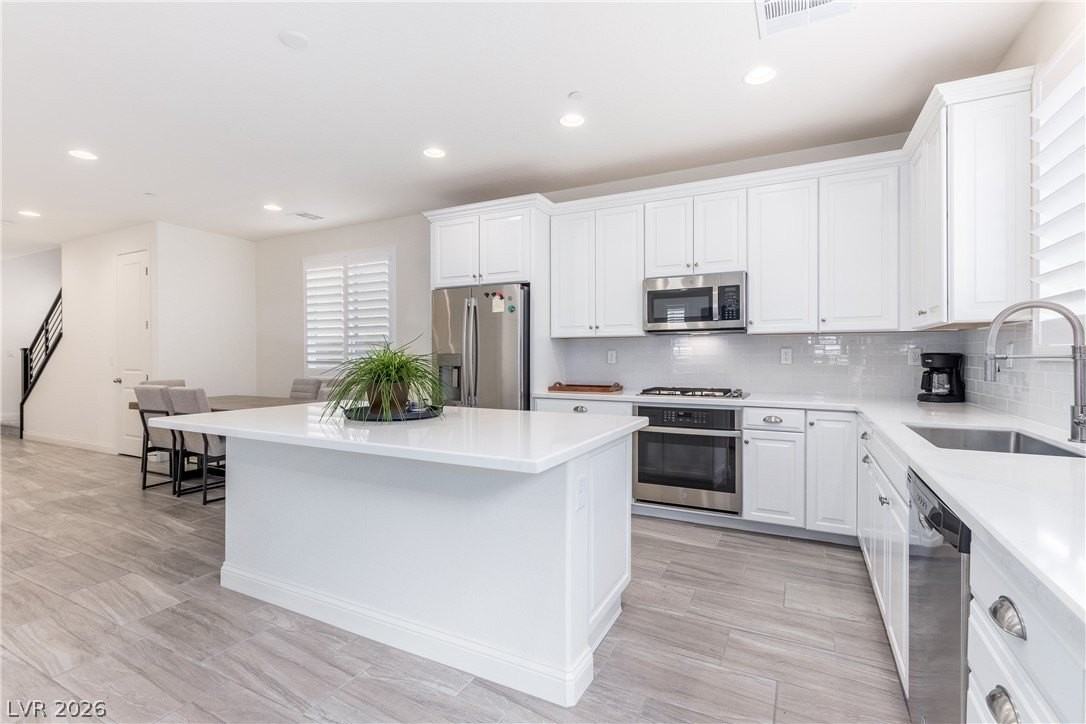 360 Espressivo St - Photo 2 of 32