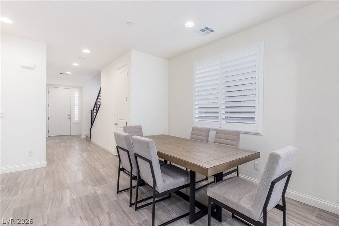 360 Espressivo St - Photo 5 of 32