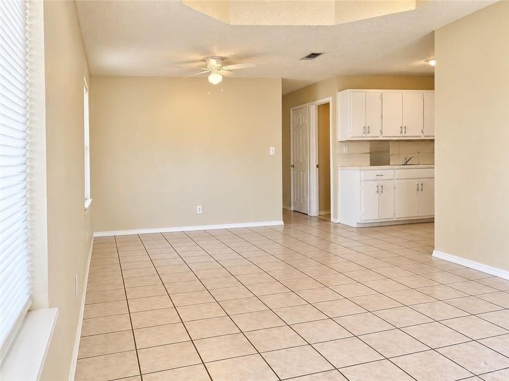 325 W Jefferson St - Photo 5 of 13