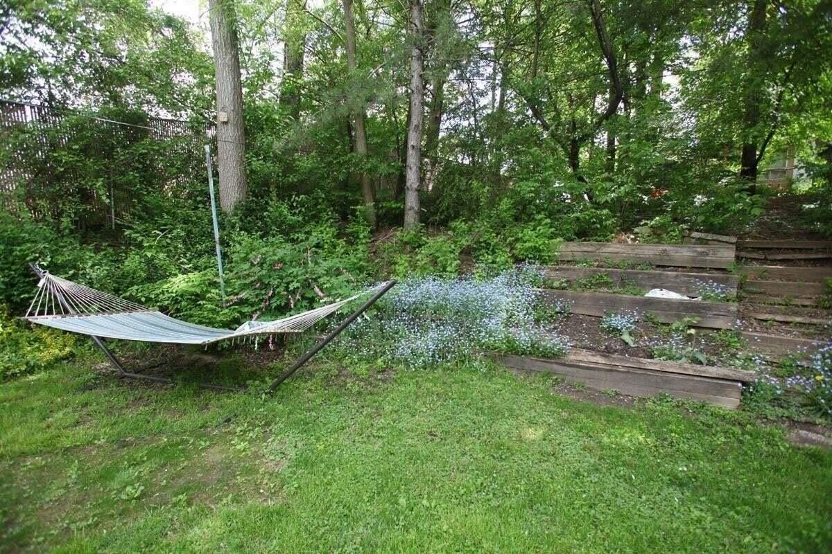 474 Courtland St - Photo 4 of 41