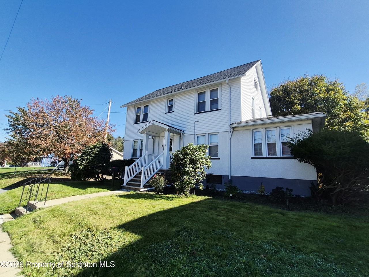 2612 Olyphant Ave - Photo 2 of 28