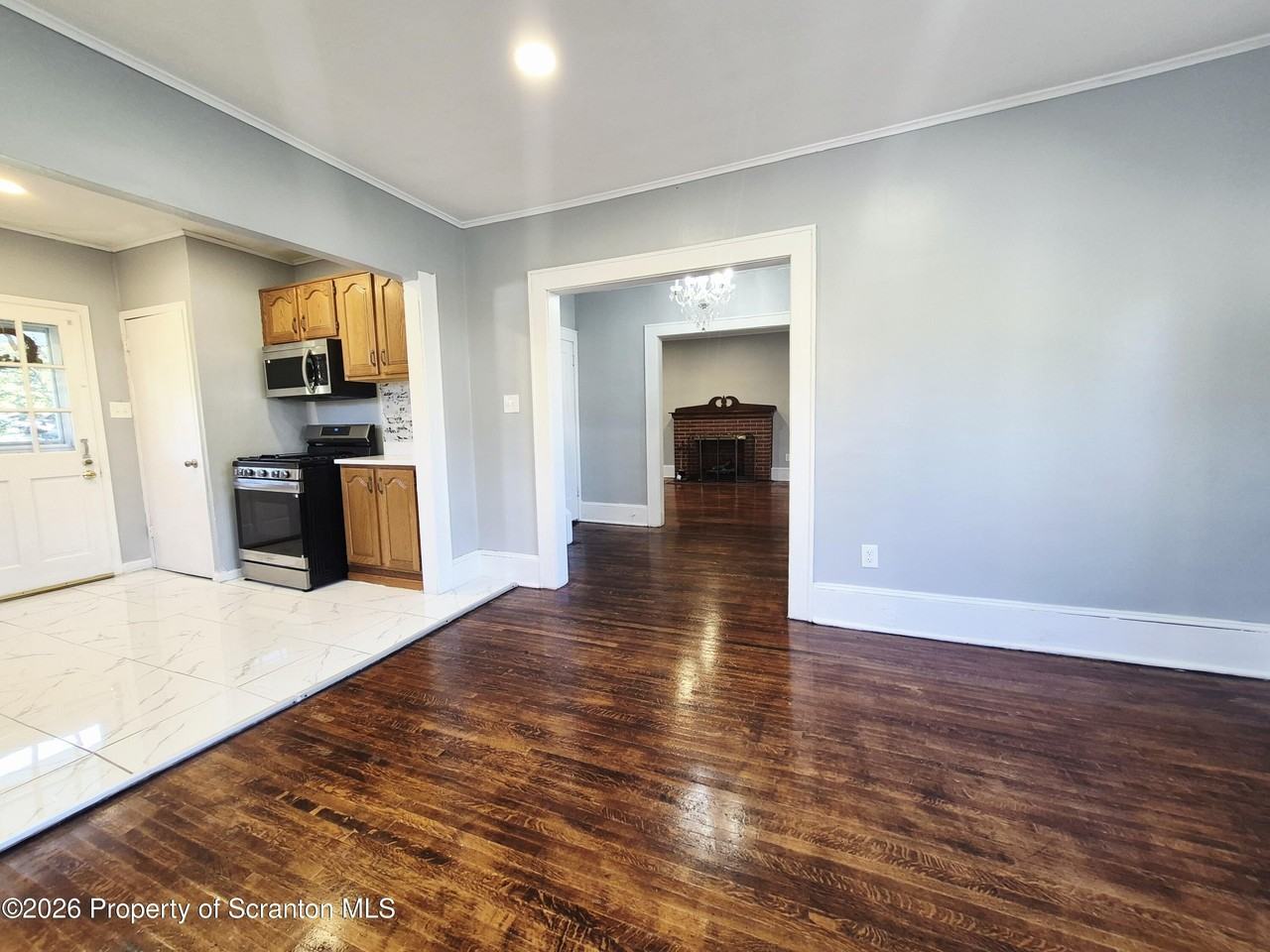 2612 Olyphant Ave - Photo 5 of 28