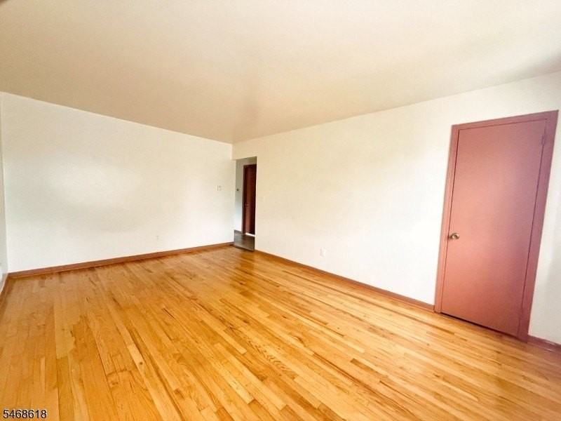 504 Chandler Ave #2 - Photo 3 of 7