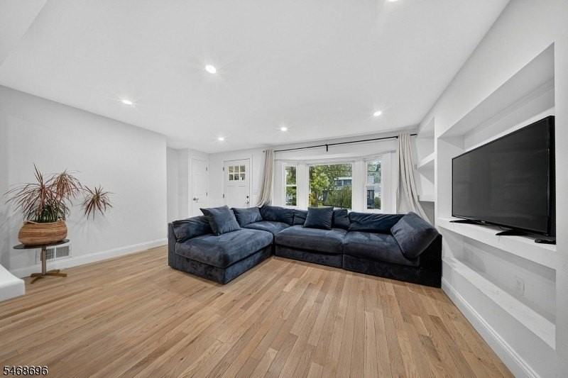 10 Sunnyside Rd - Photo 2 of 26