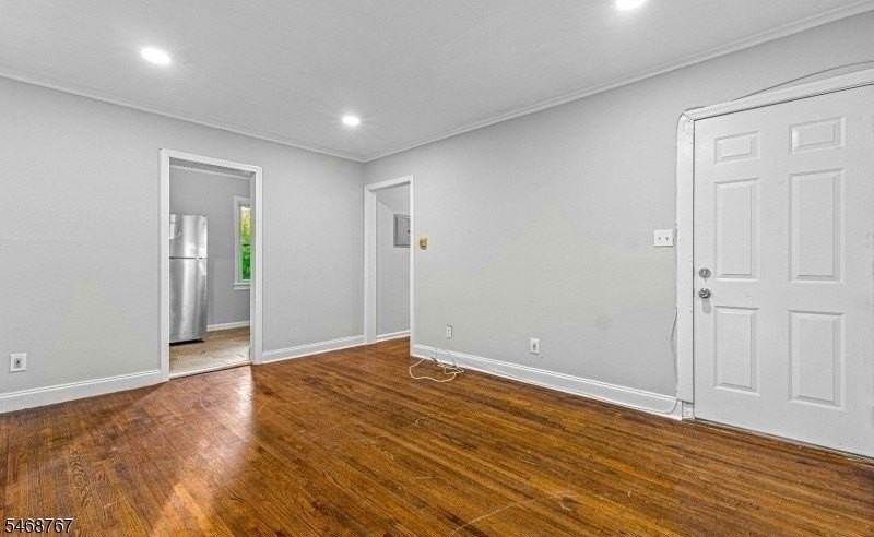 6 Armstrong St - Photo 4 of 19