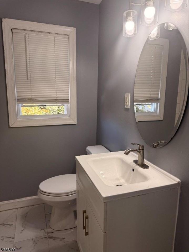 290 Hickory St #2 - Photo 4 of 16