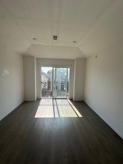 221 Franklin St #2 - Photo 3 of 20
