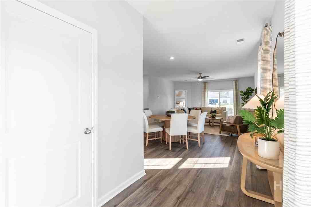 202 Bircholt Grv - Photo 3 of 21