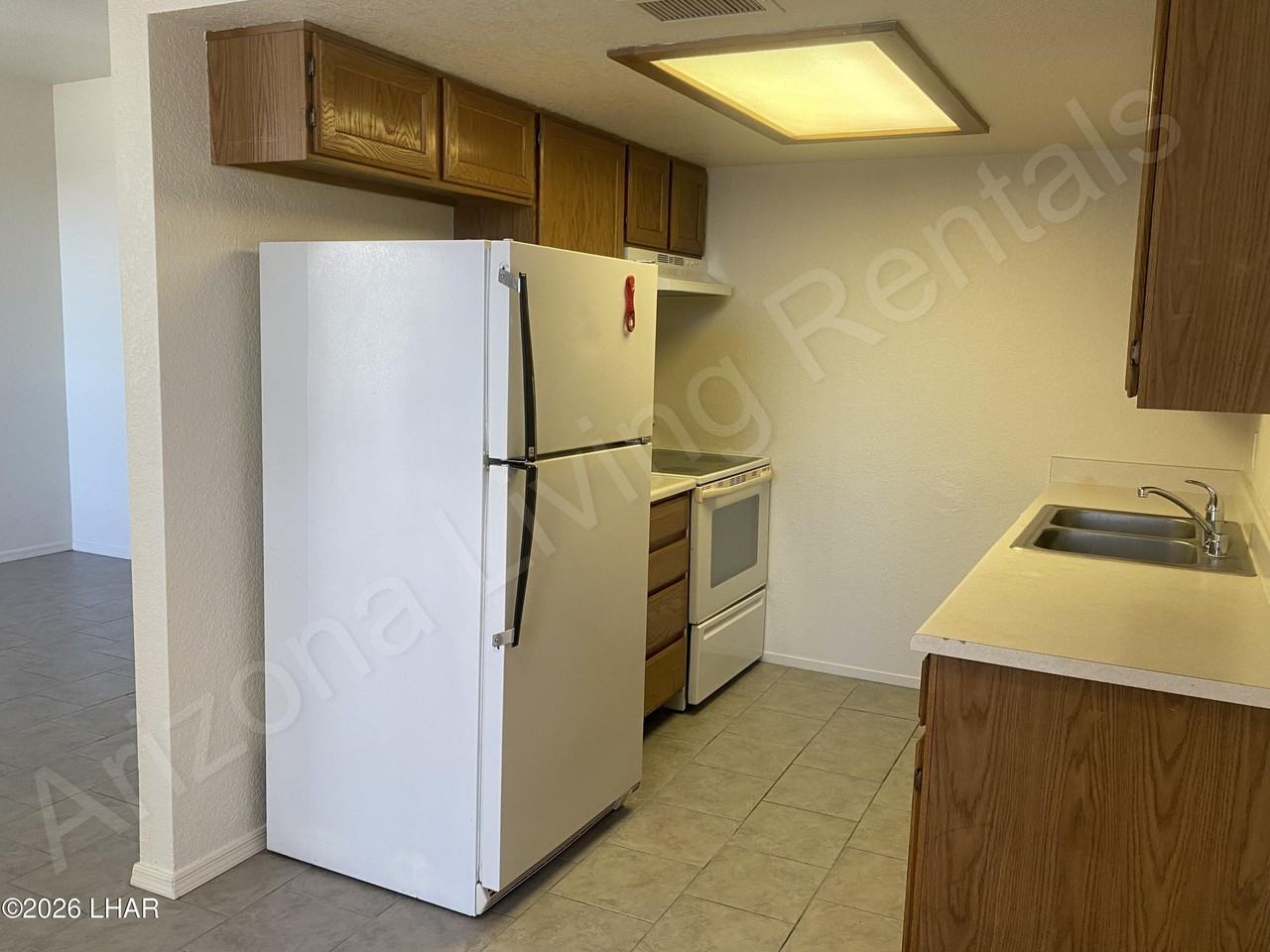 3680 Lost Dutchman Dr #B - Photo 7 of 11
