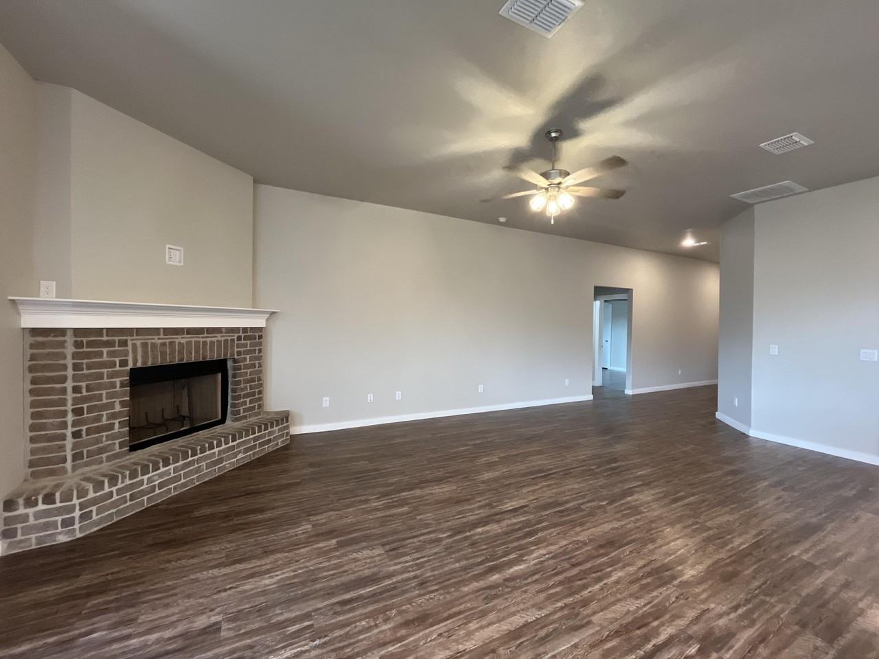 2144 Kirksey Ave - Photo 4 of 12