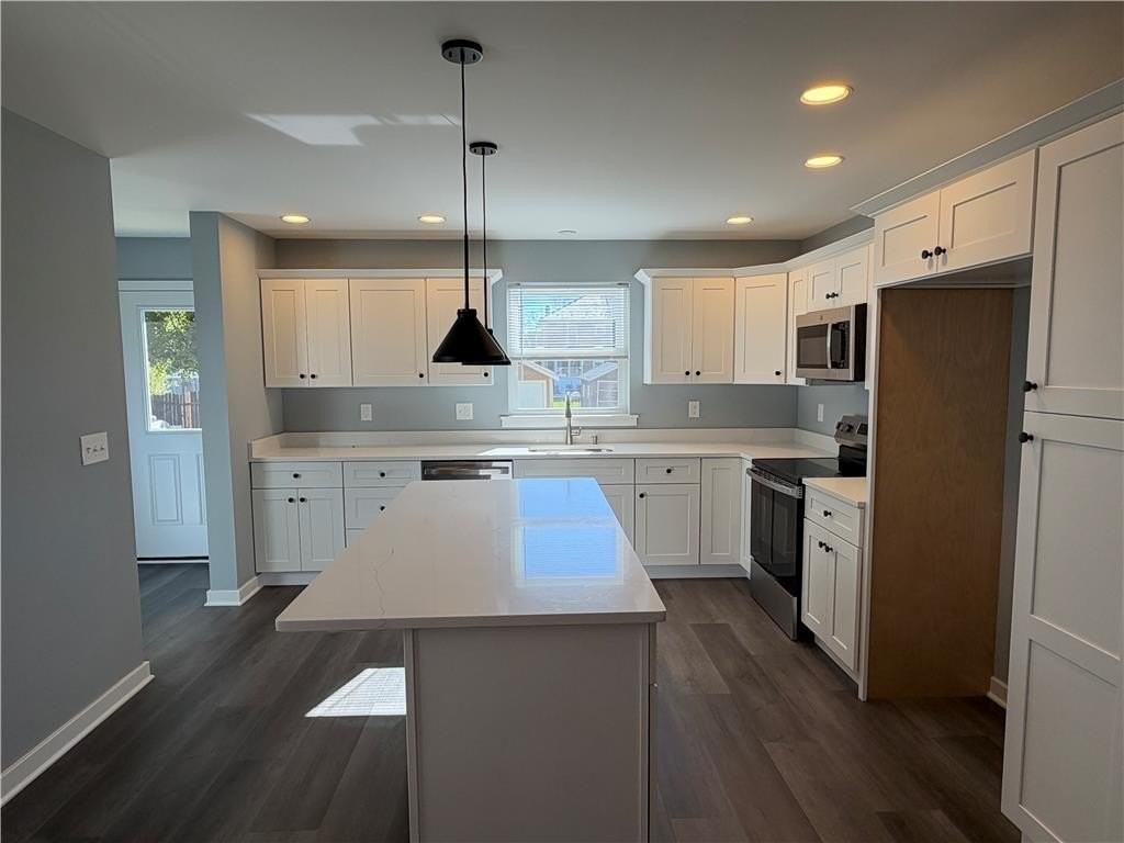 164 Stark St - Photo 3 of 13