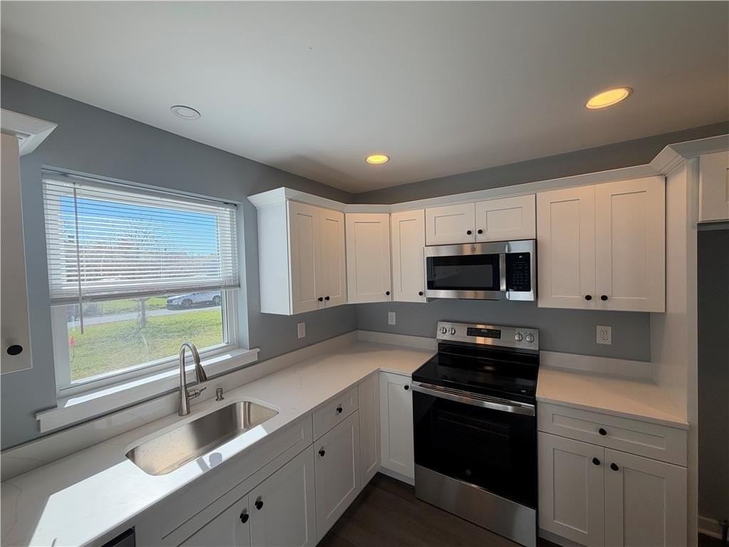 164 Stark St - Photo 4 of 13