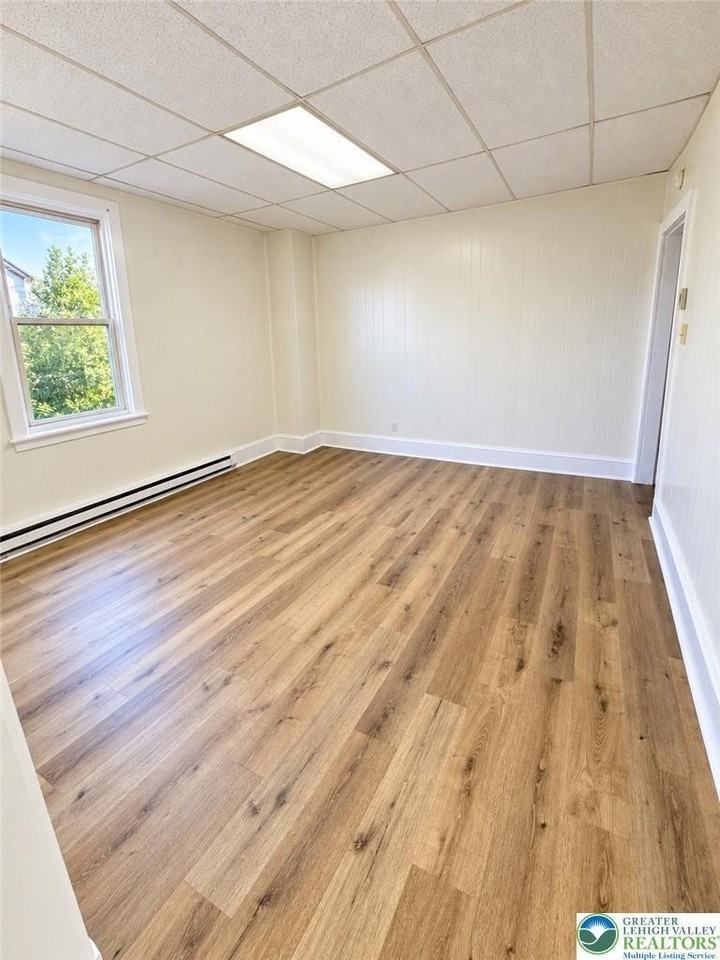 432 Carlton Ave #1 - Photo 3 of 9