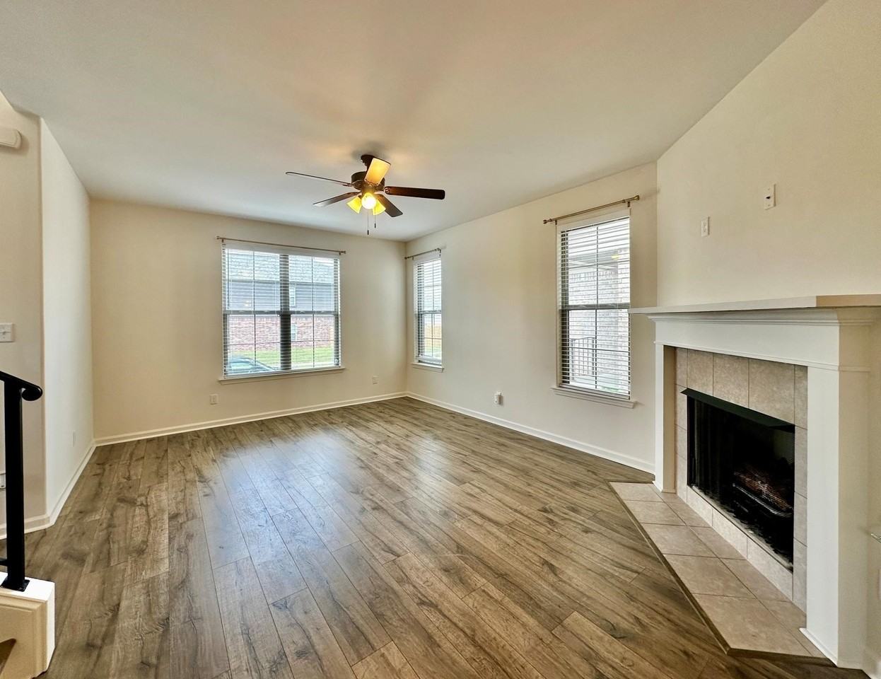 10131 Sterling Ridge Dr - Photo 5 of 30
