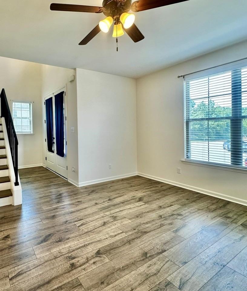 10131 Sterling Ridge Dr - Photo 6 of 30