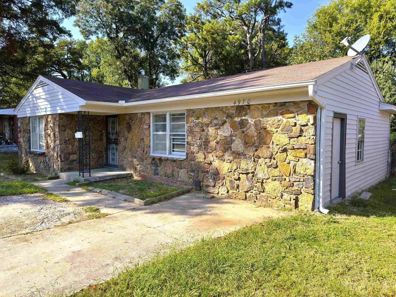 4970 Owen Ave - Photo 2 of 20