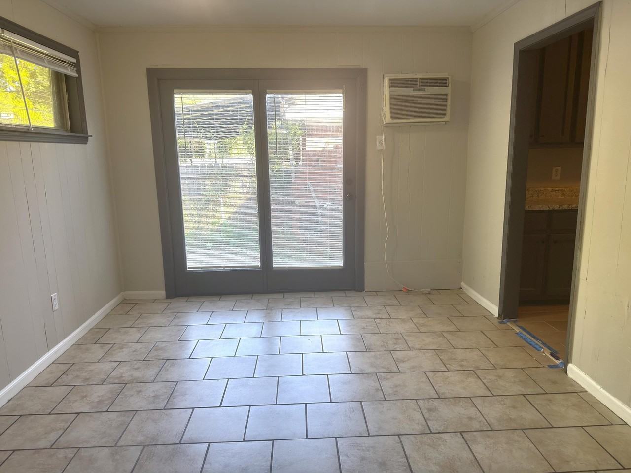 4970 Owen Ave - Photo 6 of 20