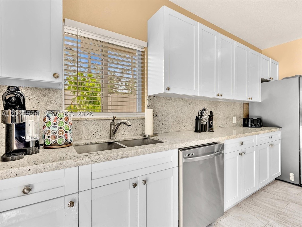 1015 Nw 8th Ave #B - Photo 7 of 49
