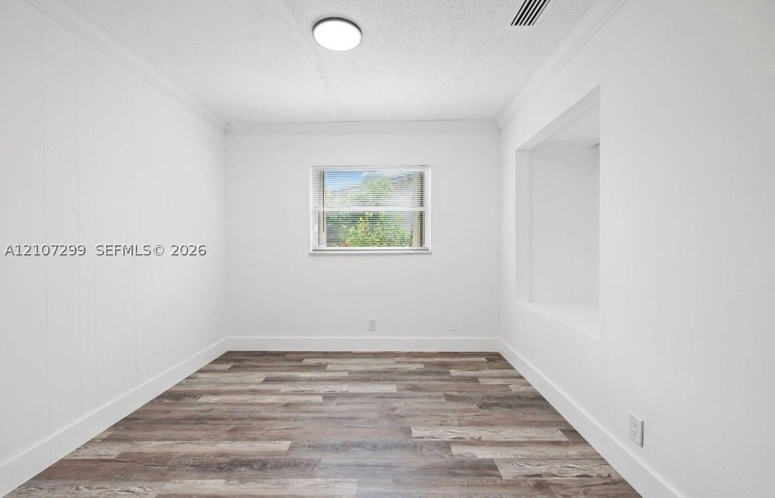 6531 Sw 19th St #1 - Photo 6 of 9
