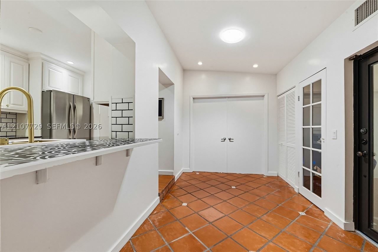 3620 Battersea Rd #3620 - Photo 5 of 11