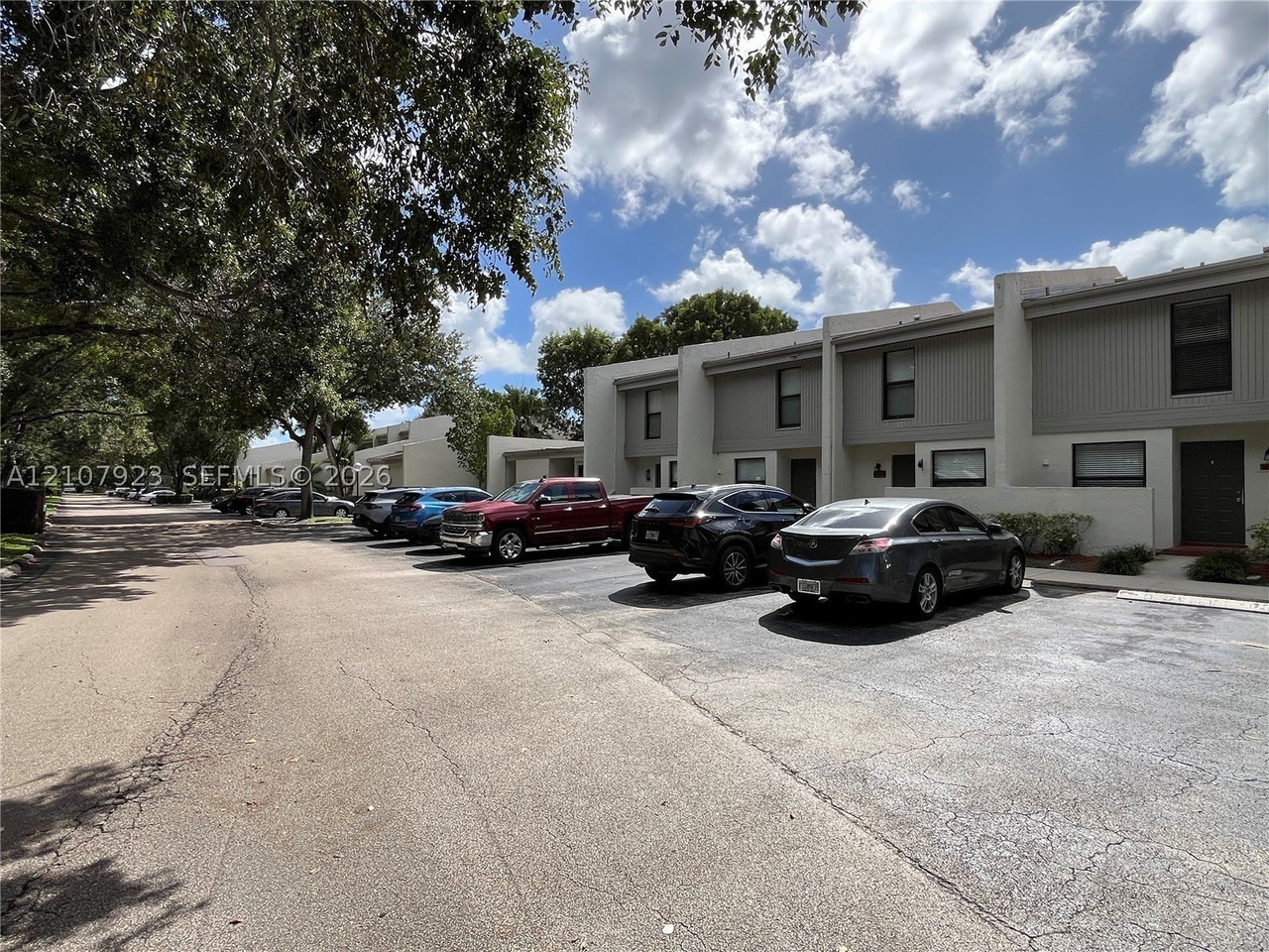 9884 Nw 15th St #182 - Photo 2 of 39