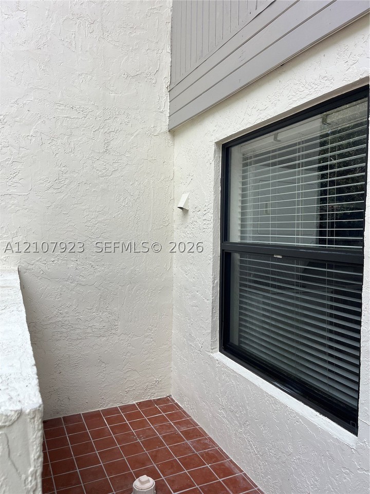 9884 Nw 15th St #182 - Photo 6 of 39