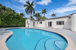 7730 Beachview Dr - Photo 1 of 1