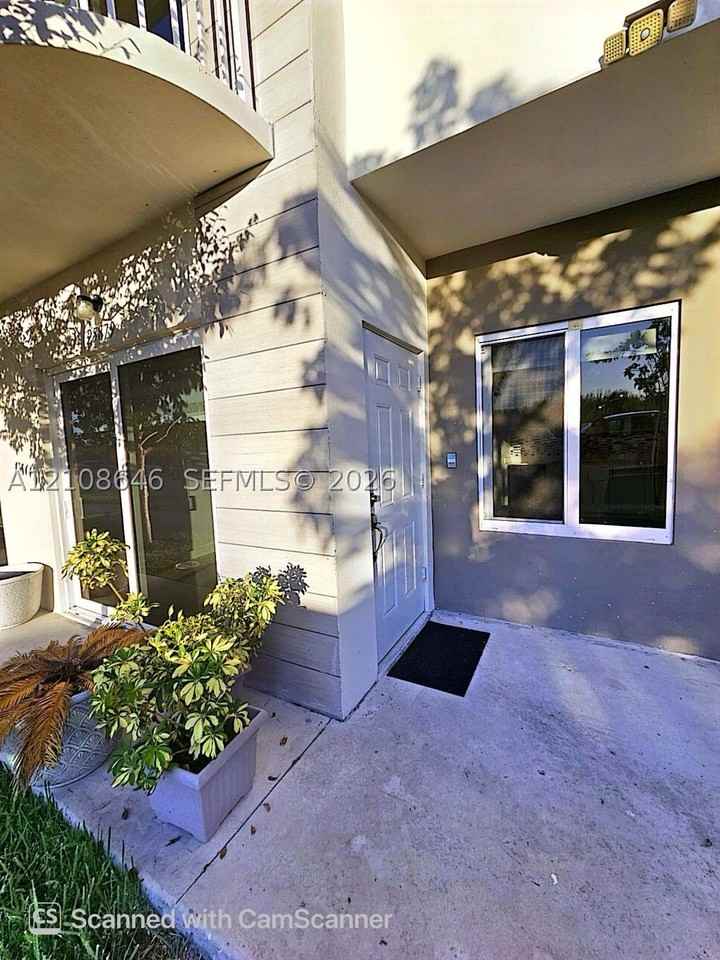 25879 Sw 145th Ave #25879 - Photo 2 of 16